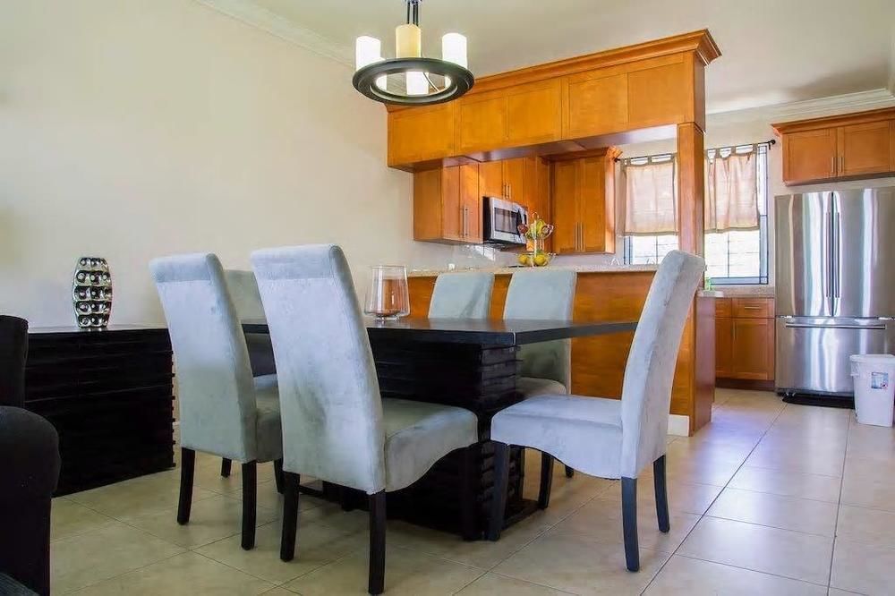 New Kingston Guest Apt At Sonoma Estate Dış mekan fotoğraf