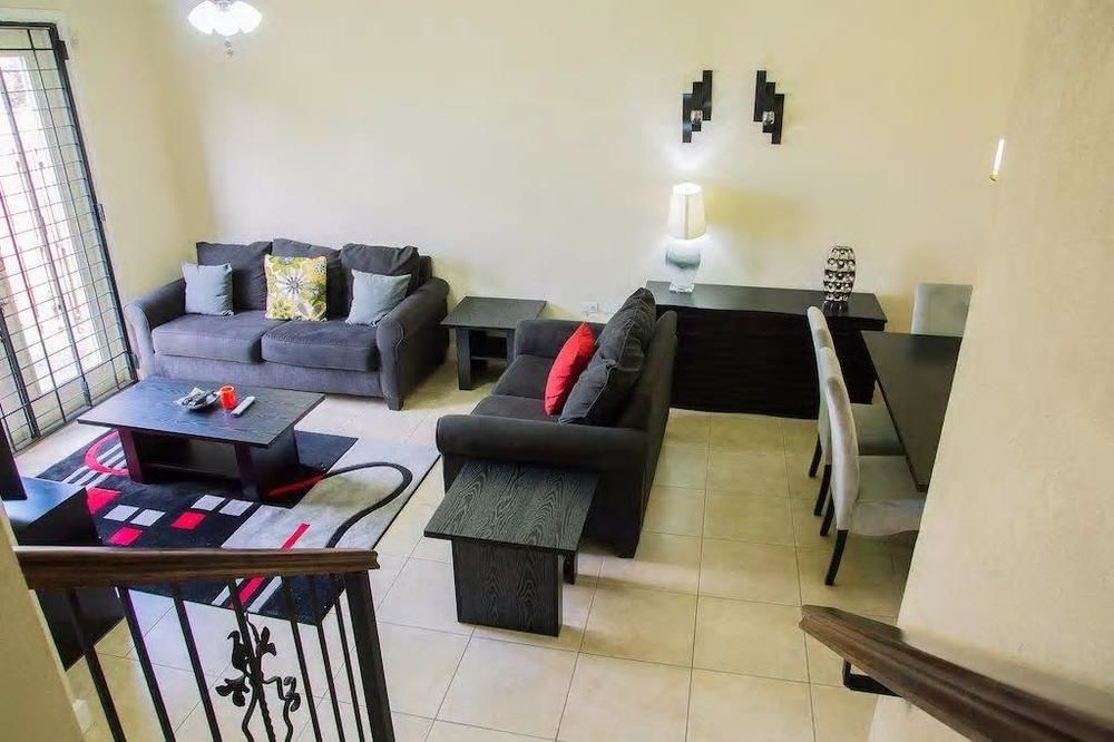 New Kingston Guest Apt At Sonoma Estate Dış mekan fotoğraf